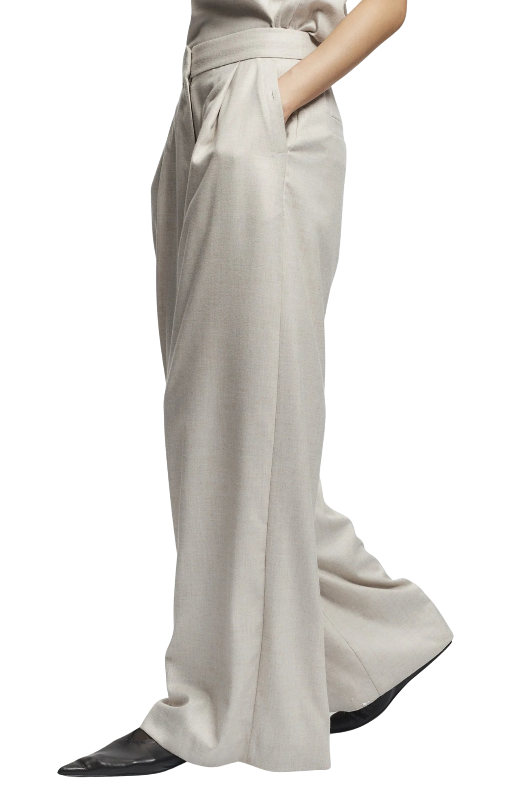 Nevin Mid-Waisted Ultra-Soft Trouser