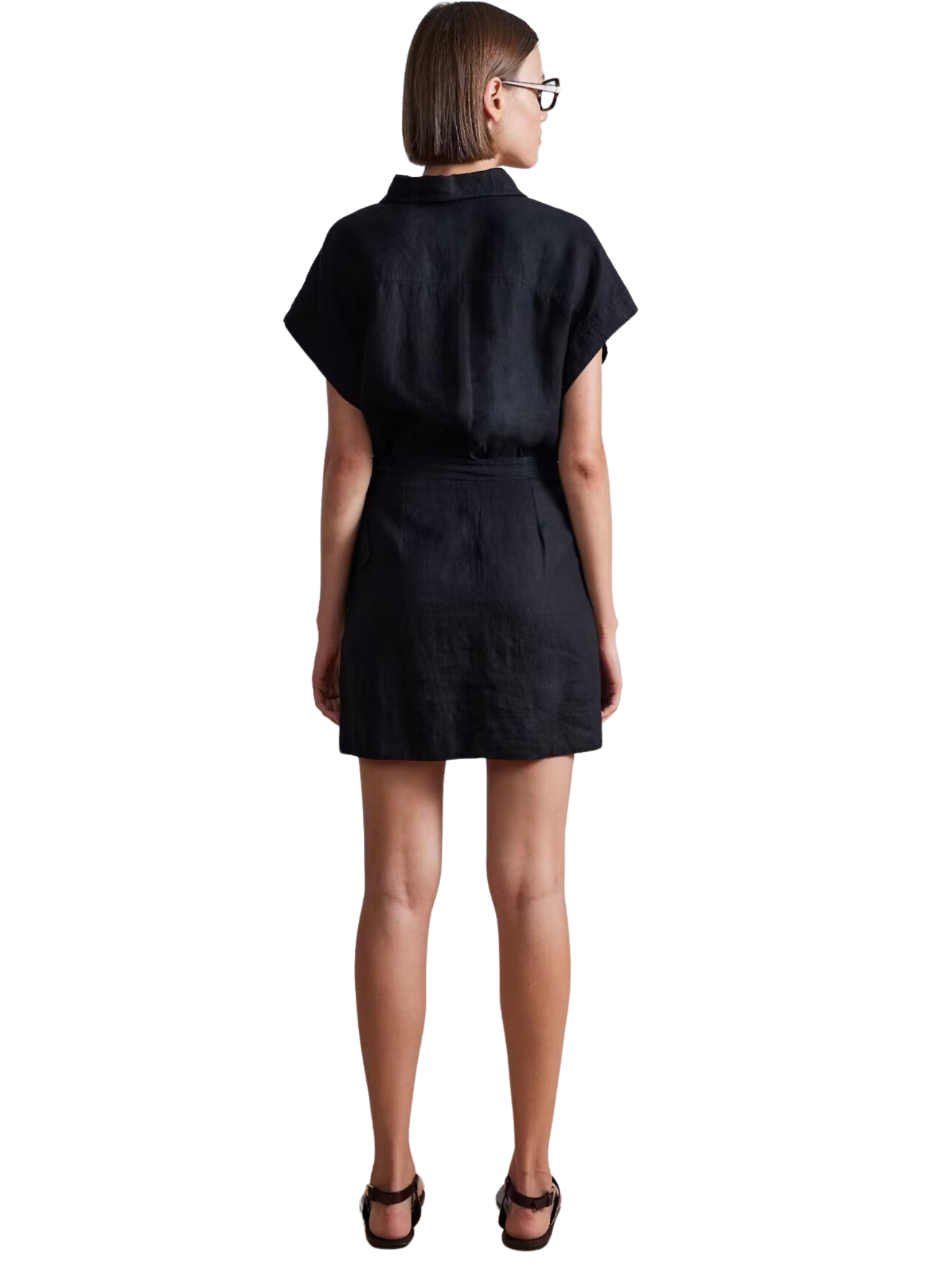 Elegant but effortless, the Black Catania Wrap Dress by Apiece Apart, combines classic shirting detail with a flattering overlap panel with a self tie waist to hit the mark for multiple occasions. Featuring a relaxed bodice with dolman sleeves, this mini will take you from desk to drinks and beyond!