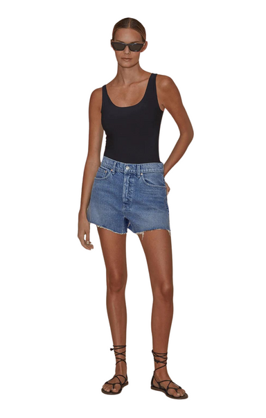 The Adele Shorts by Le Jean have a vintage a-line shape and button fly. Cut from a denim blended with the perfect amount of stretch for a comfortable fit. Designed to sit under the waist with a natural frayed hem.